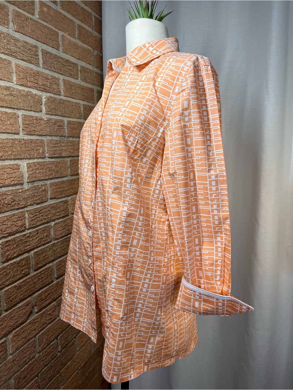 🏁🏁🏁BOGOHO🏁🏁🏁Tyler Boe Orange and White Geometric Button-Up Shirt-12 - Picture 4 of 7